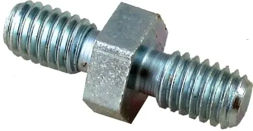 Distanzschraube mit hexagonalem Kopf und gewindeadaptierten Enden, gefertigt von Wolf, geeignet für verschiedene Anwendungen in der Befestigungstechnik.